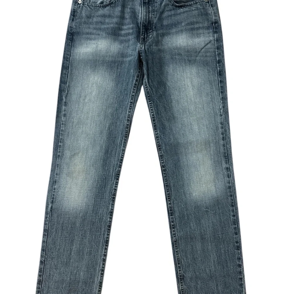 Levi’s Men’s Light Wash‎ Denim Jeans Size 31x32 Levi’s 514 Series Jeans